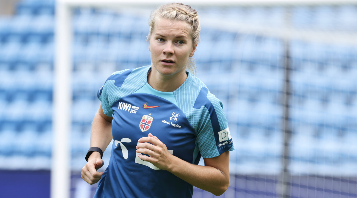 Ada Hegerberg trains with Norway's women's national team.