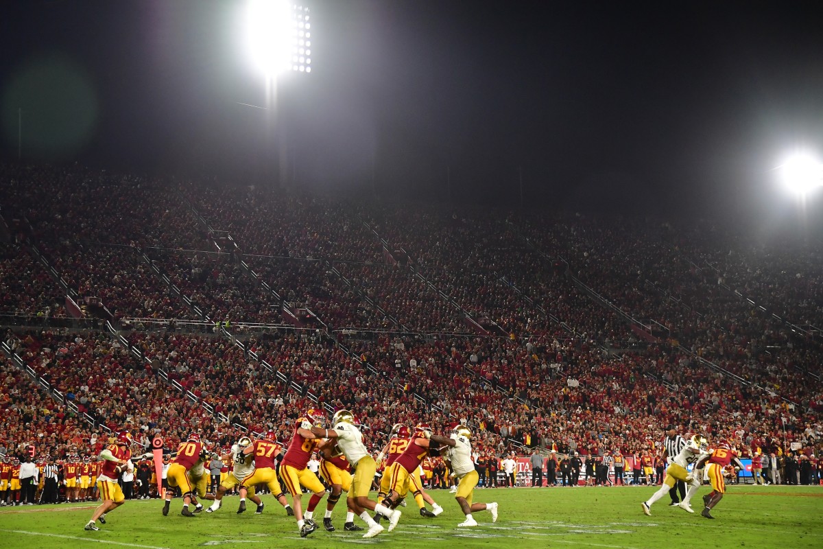 USC Football News CFB Expert Analyzes Trojans Switch to Big 10 and