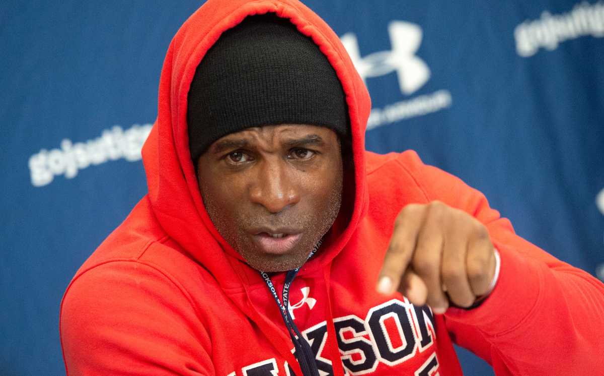 Deion Sanders thanks UA's Kevin Plank, says Nike deal in the works for months Sports
