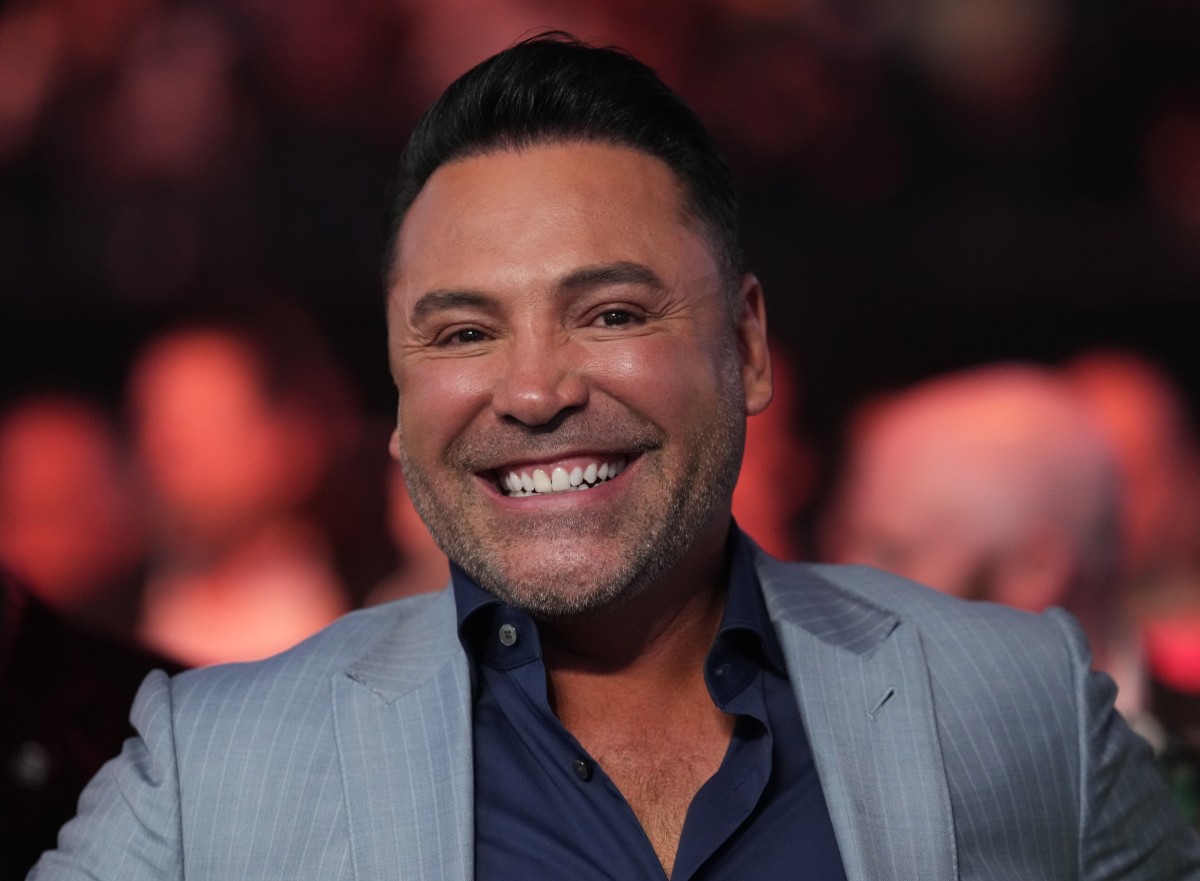 Former boxing champion Oscar De La Hoya attends a fight