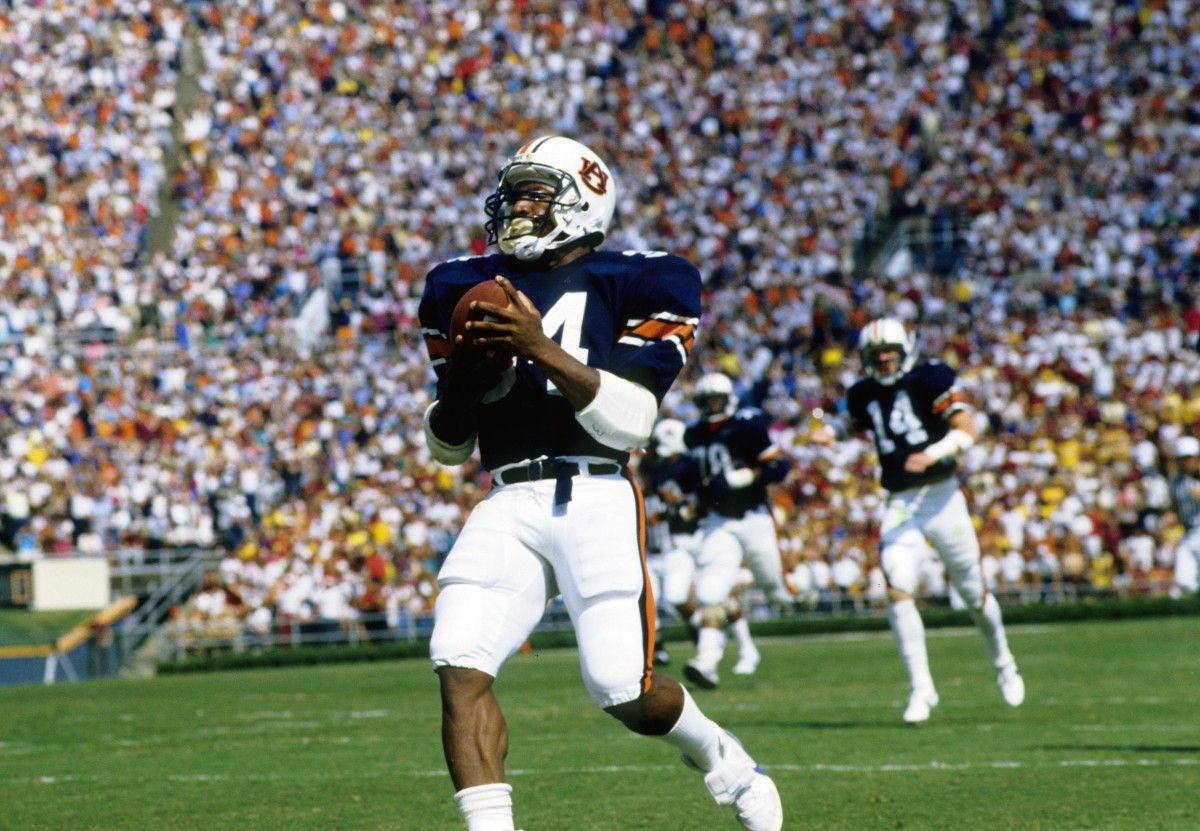 Oct 12, 1985; Auburn, AL, USA; FILE PHOTO; Auburn Tigers running back Bo Jackson (34) carries the ball against the Florida State Seminoles at Jordan Hare Stadium.