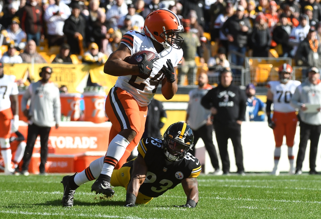 Browns RB Nick Chubb Voted Best Running Back by NFL Personnel Sports