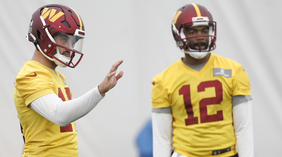 Washington Commanders quarterbacks Sam Howell and Jacoby Brissett