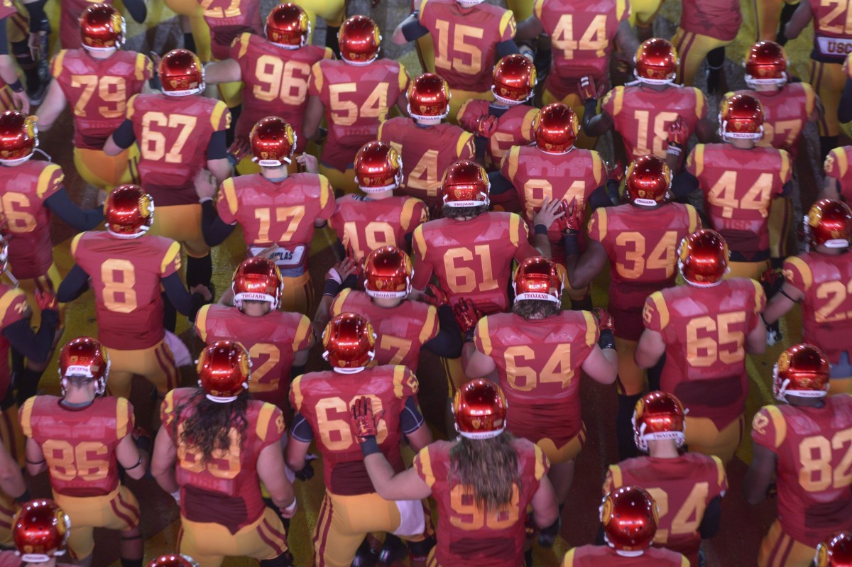 USC Football News: National Recruiting Director Favors Oklahoma for