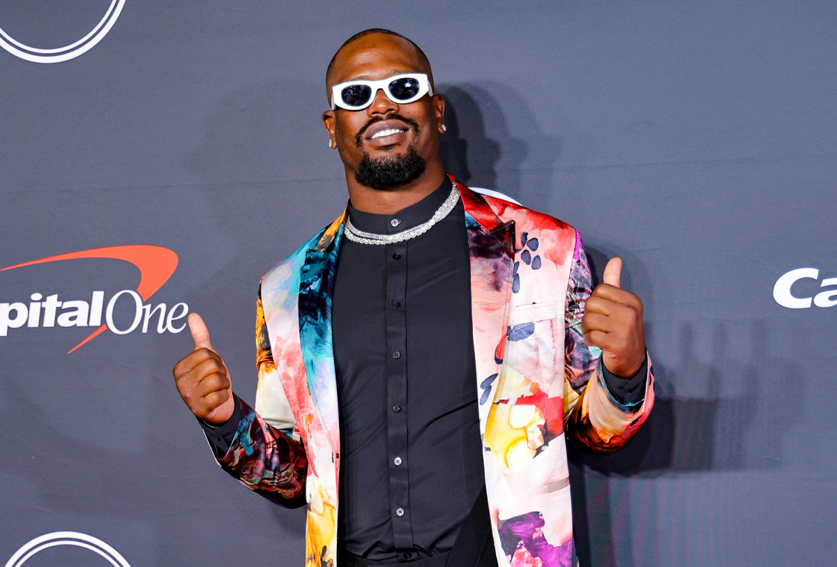 Von Miller dressed up at the ESPY Awards