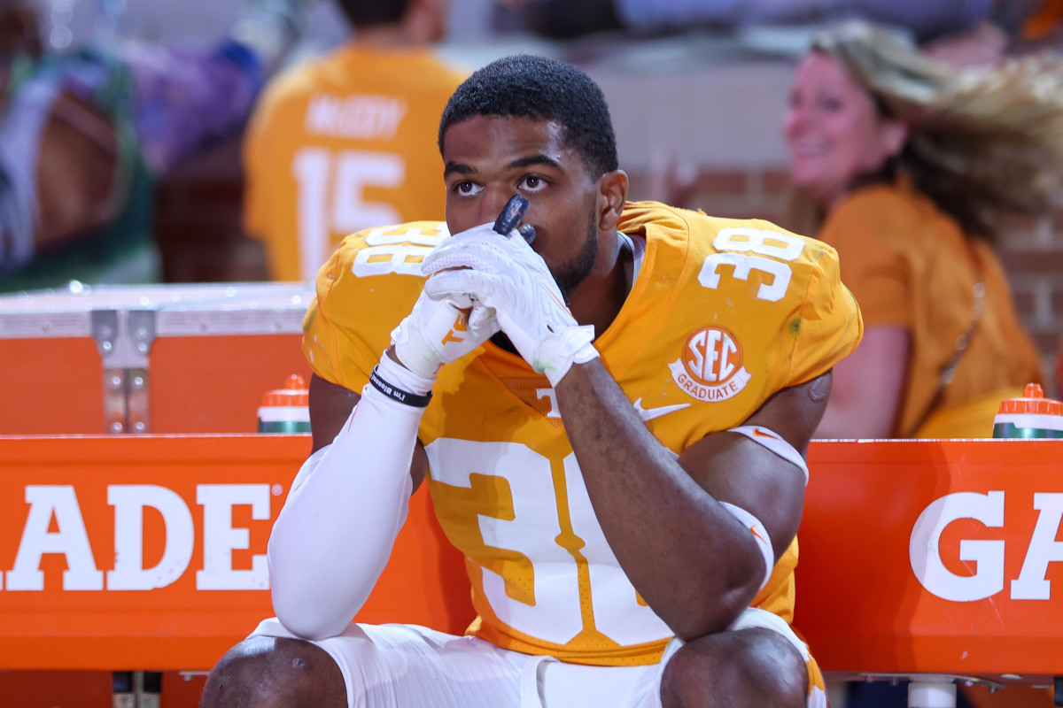 Tennessee LB Solon Page III during the Vols win over Alabama in Knoxville, Tennessee, on October 15, 2022. (Photo by Randy Sartin of USA Today Sports)