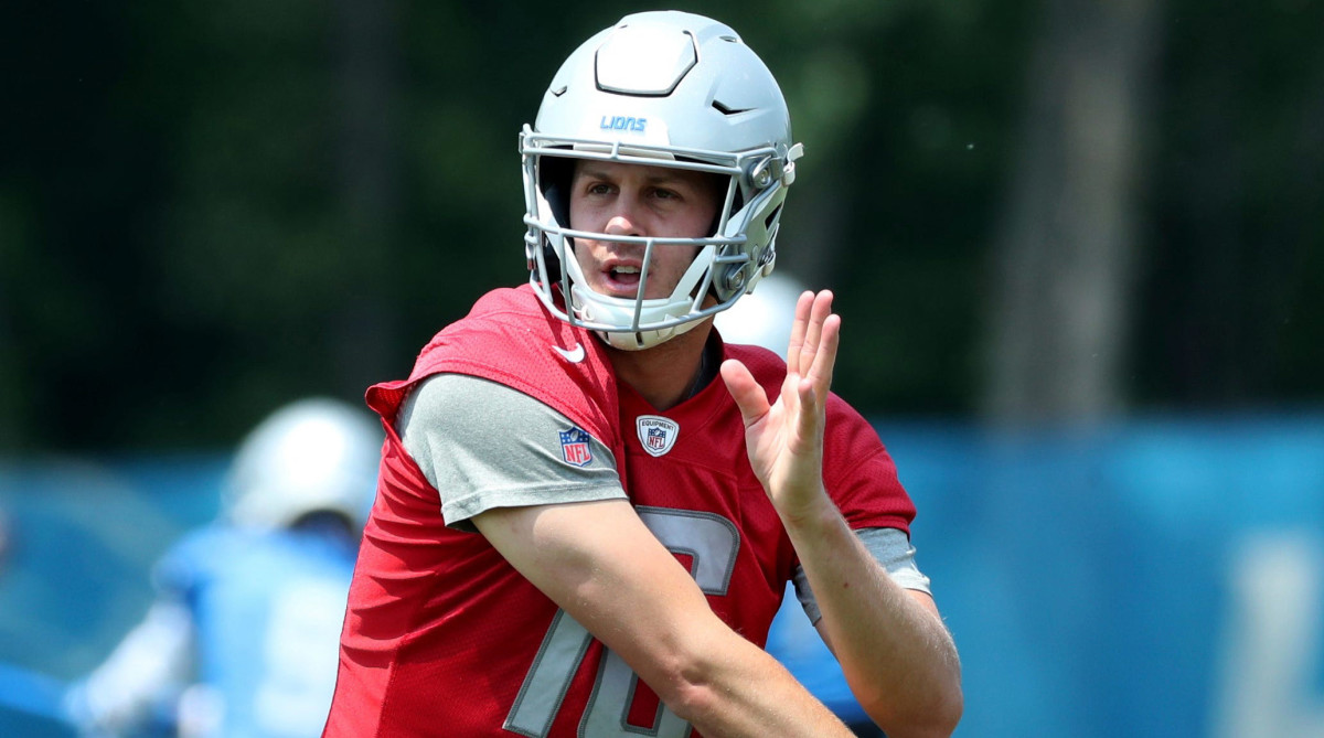 Lions QB Jared Goff throws at training camp.