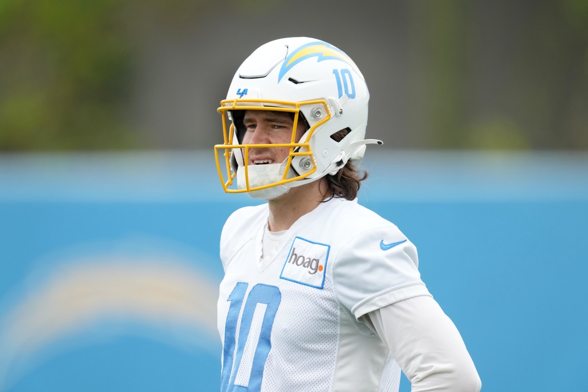 Justin Herbert Contract: Highest Paid QB, Chargers Salary Cap, Odds -  Sports Illustrated Los Angeles Chargers News, Analysis and More