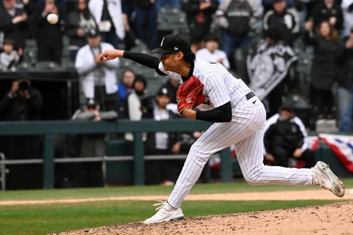 Chicago White Sox relief pitcher Joe Kelly delivers against the SF Giants during the ninth inning at Guaranteed Rate Field. (2023)