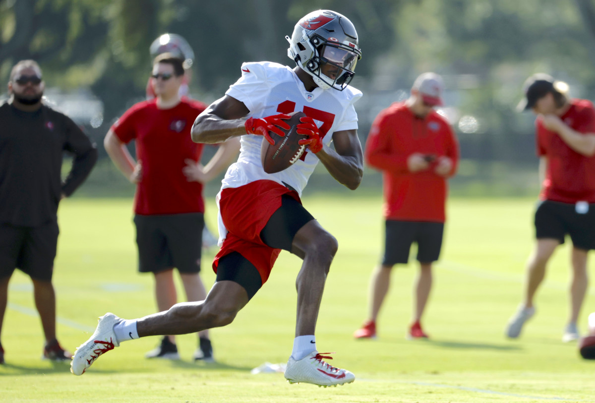 Todd Bowles Provides Injury Update on Buccaneers' Starting Wide Receiver Tampa Bay Buccaneers