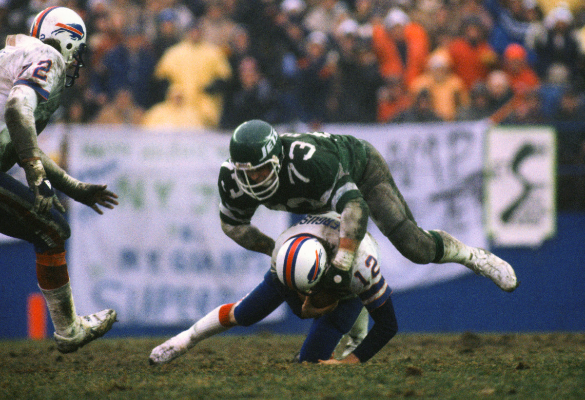 Joe Klecko will be inducted into the Pro Football Hall of Fame.