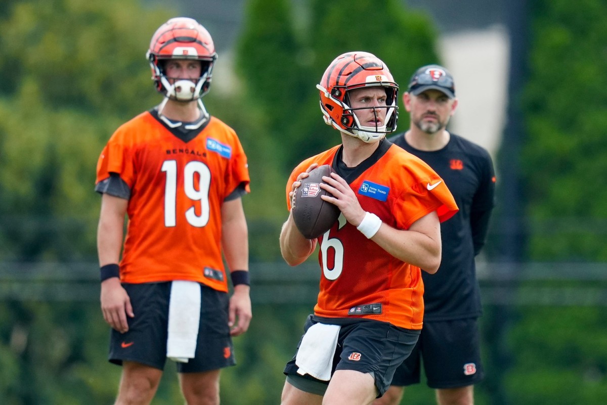 Cincinnati Bengals quarterback Jake Browning (6) drops back to throw during a training camp practice at the Paycor Stadium practice field in downtown Cincinnati on Wednesday, July 26, 2023.