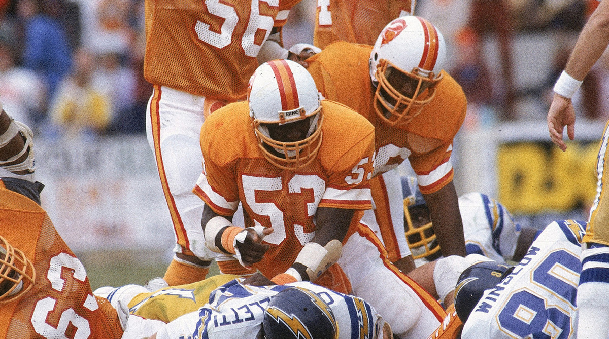 Former Tampa Bay Buccaneers linebacker Hugh Millen