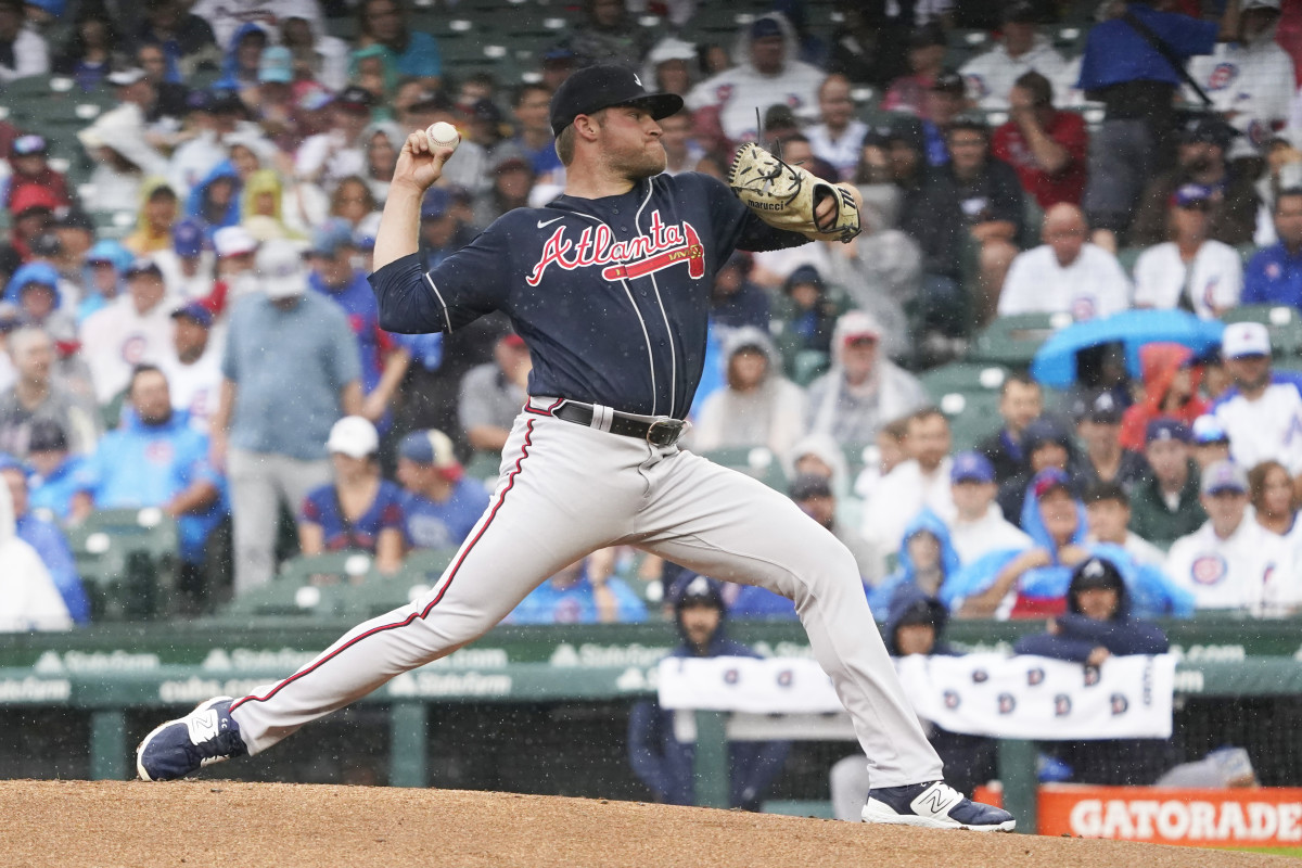 Aug 5, 2023; Chicago, Illinois, USA; Atlanta Braves starting pitcher Bryce Elder (55) throws the ball against the Chicago Cubs during the first inning at Wrigley Field.