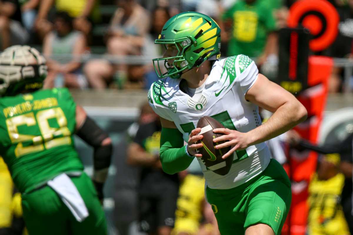 Oregon QB Bo Nix during the spring game in Eugene, Oregon, on April 29, 2023. (Photo by Ben Lonergan of the The Register-Guard)