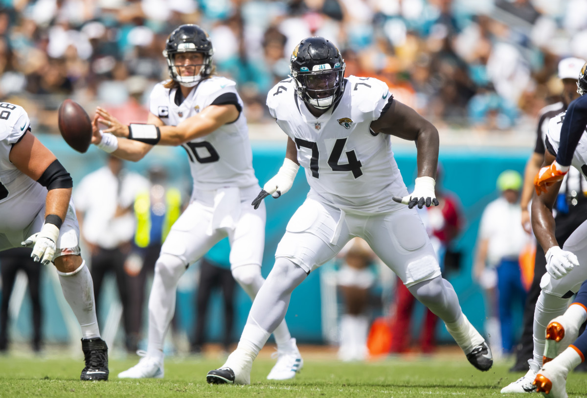 Jacksonville Jaguars offensive tackle Cam Robinson (74) against the Denver Broncos at TIAA Bank Field in 2021.
