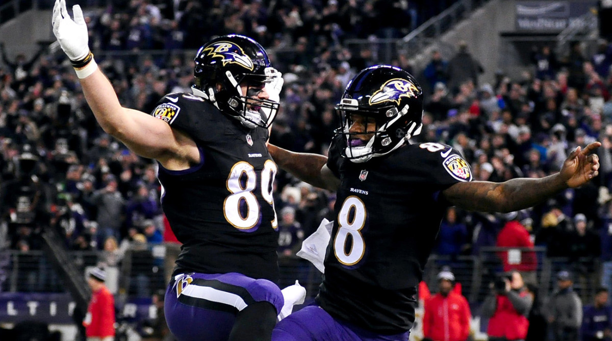 Baltimore Ravens tight end Mark Andrews and quarterback Lamar Jackson