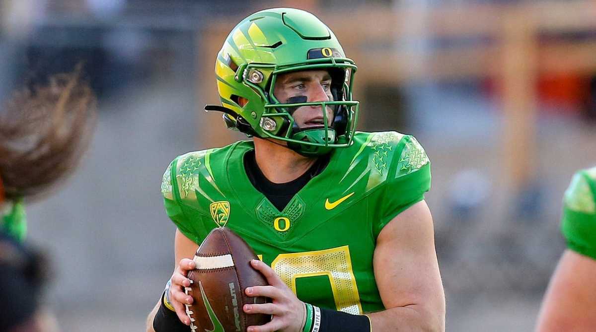 Oregon quarterback Bo Nix