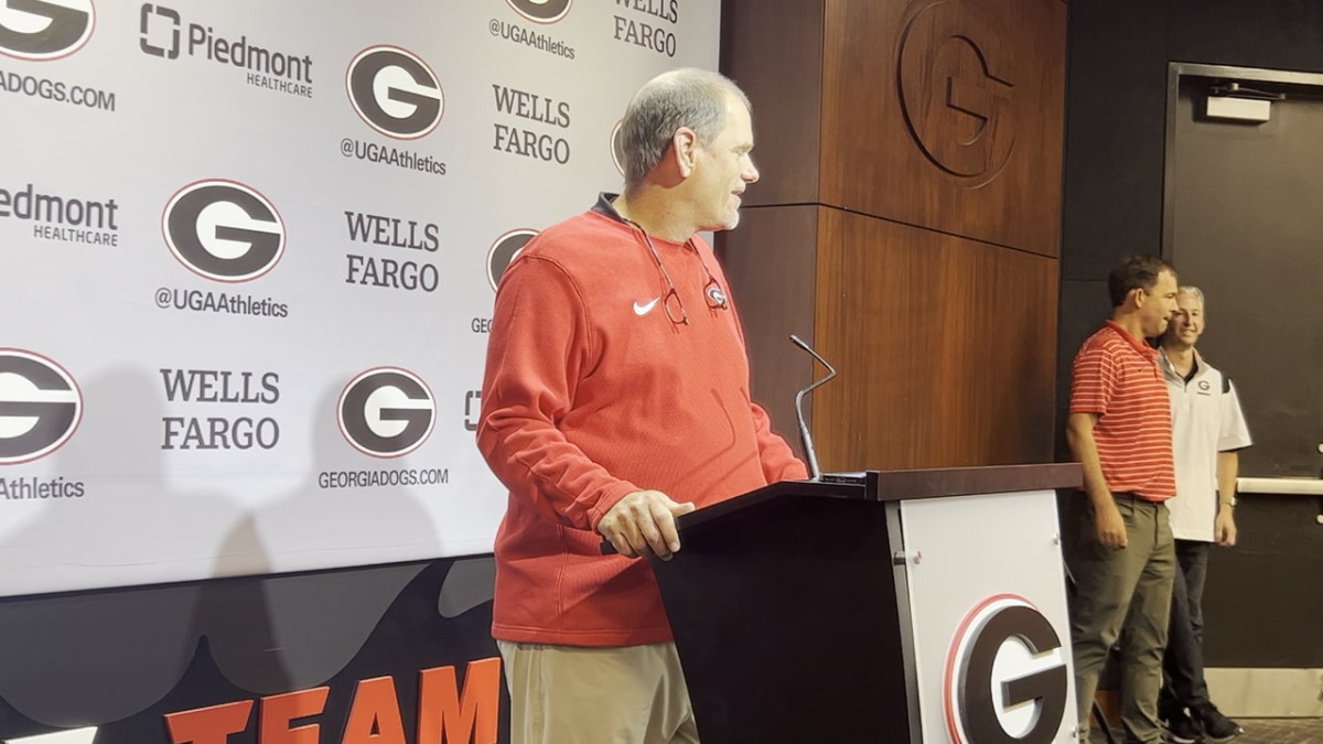Georgia Offensive Coordinator Mike Bobo spoke glowingly of tight end Brock Bowers during his first press conference in his second stint at Georgia.