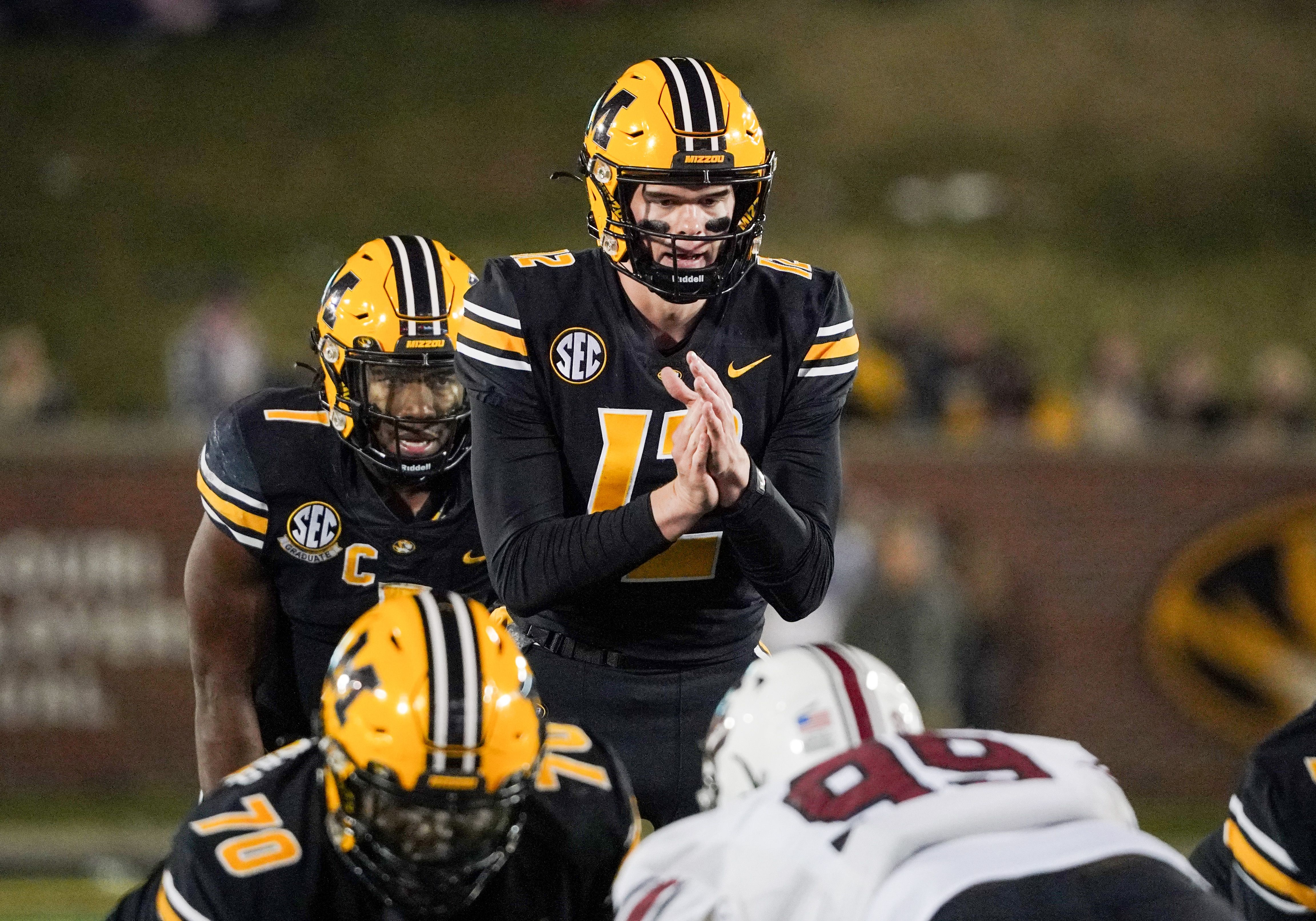 Quarterback Carousel: What to Make of Missouri's Battle? - Vimarsana News