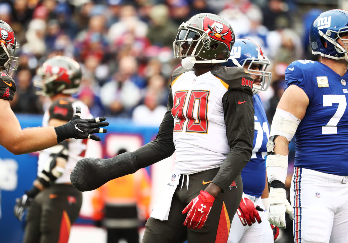Outside linebacker Jason Pierre-Paul, a two-time Super Bowl champion, reportedly visited the Ravens. 
