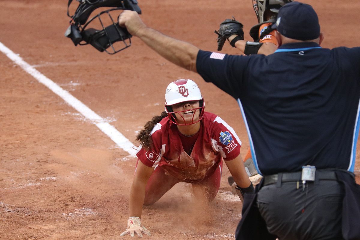 SB - Alyssa Brito, 2022 WCWS