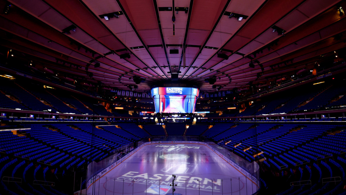 MSG Bans Rangers Fan After ‘Abhorrent Assault’ of Lightning Fan in