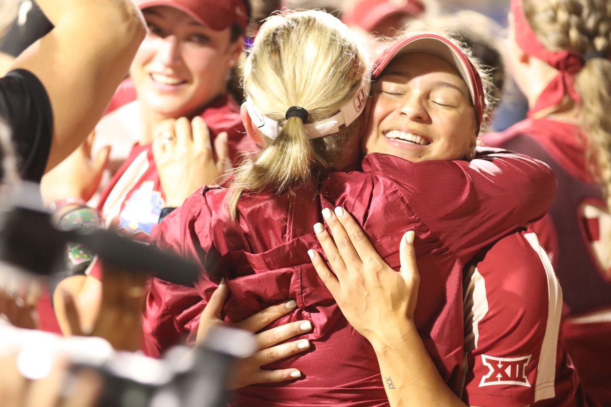 Patty Gasso, Jayda Coleman