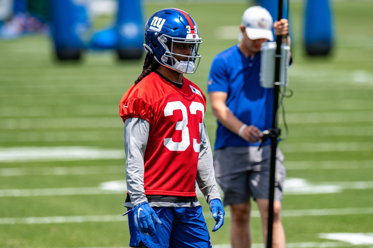 Jun 7, 2022; East Rutherford, New Jersey, USA; New York Giants defensive back Aaron Robinson (33) participates in a drill during minicamp at MetLife Stadium.