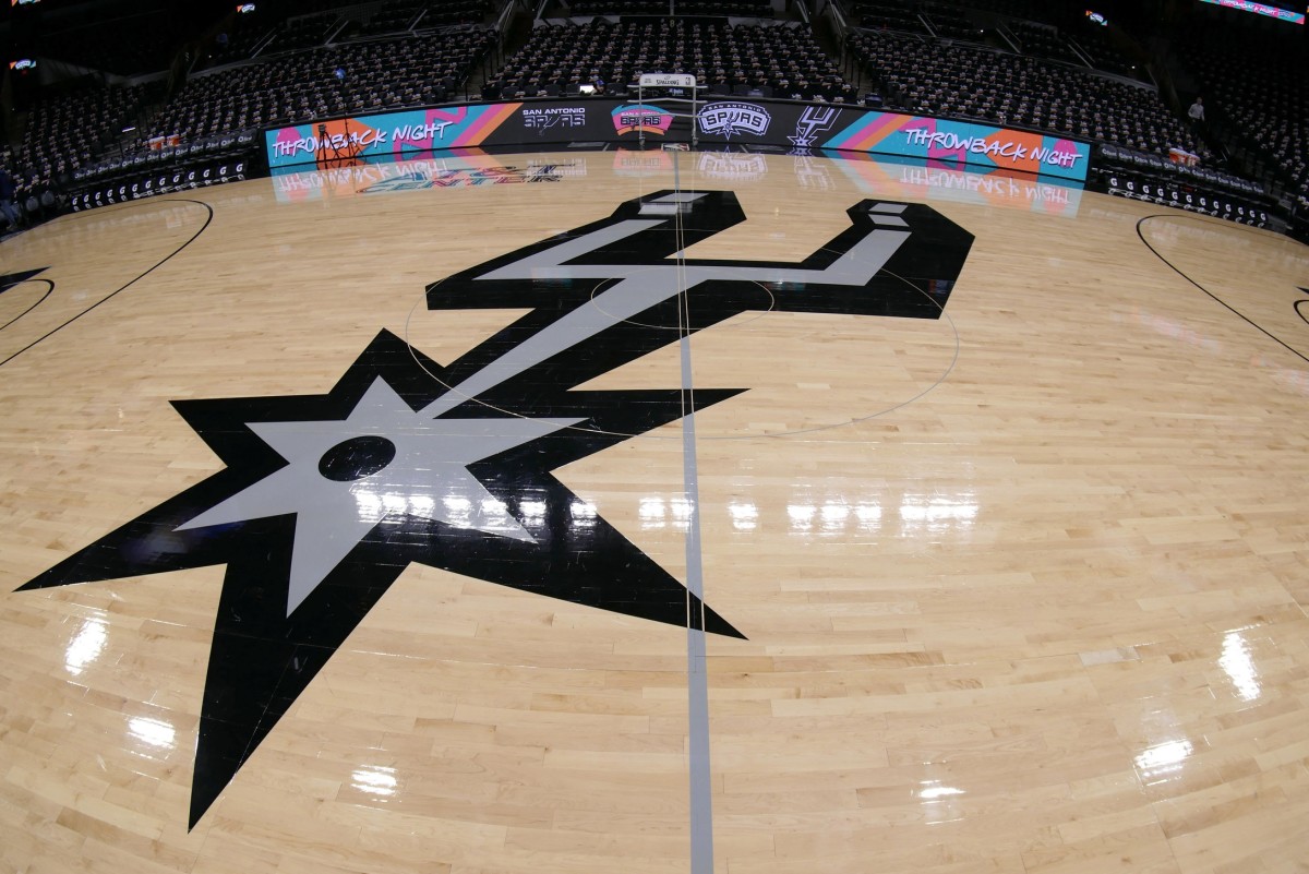 San Antonio Spurs Court