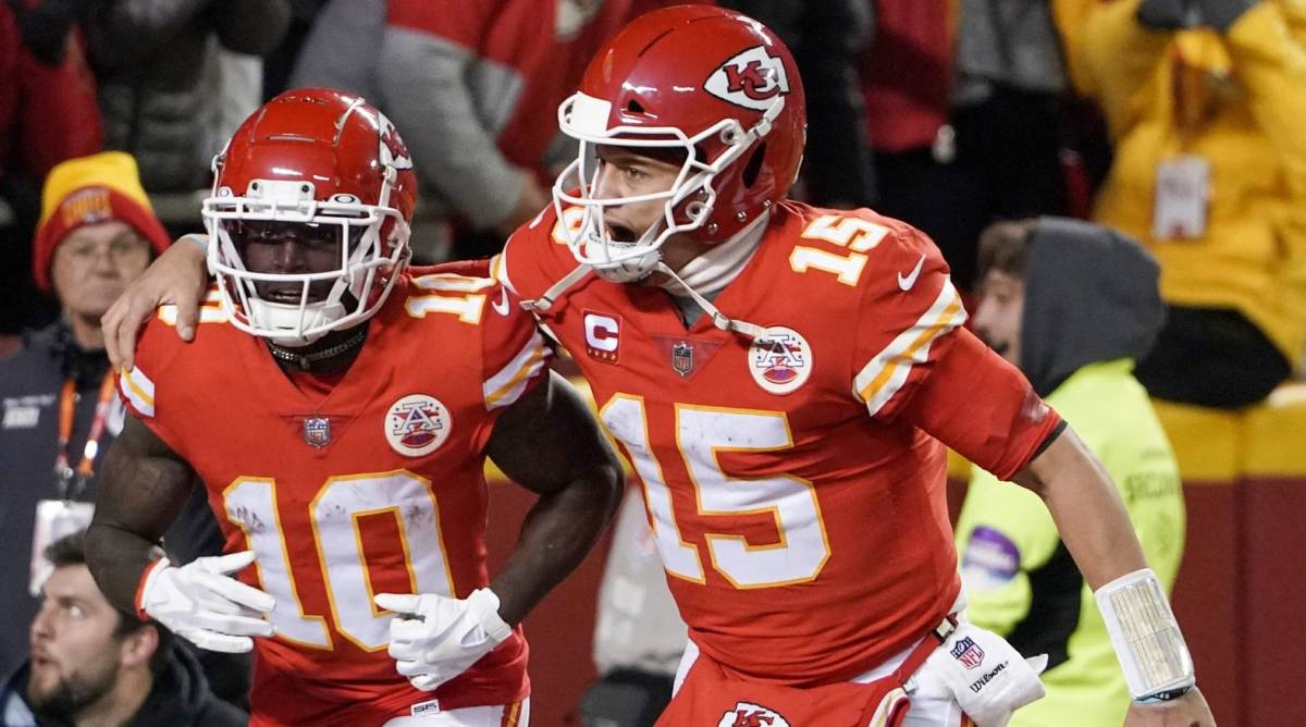 Tyreek Hill and Patrick Mahomes