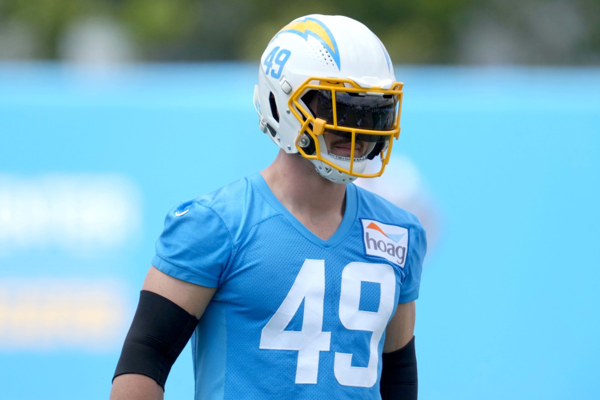 Jun 14, 2022; Costa Mesa, California, USA; Los Angeles Chargers linebacker Drue Tranquill (49) during minicamp at the Hoag Performance Center. Mandatory Credit: Kirby Lee-USA TODAY Sports