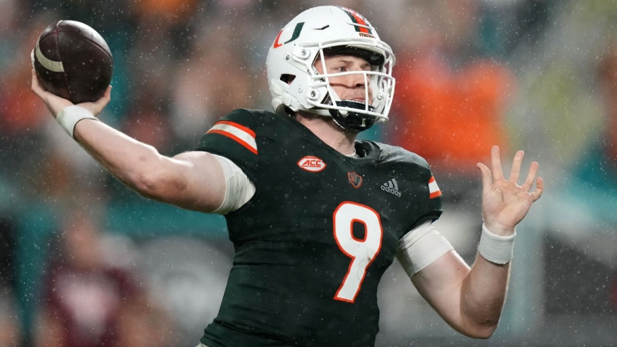 Tyler Van Dyke Ready for Leadership Role With Miami Hurricanes in 2022