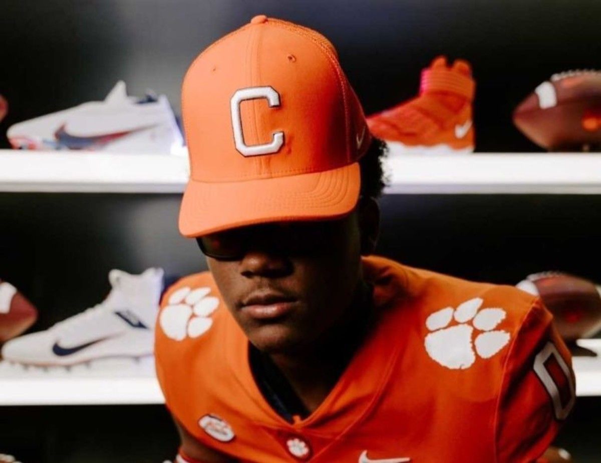 2023 DE AJ Hoffler Signs National Letter of Intent With Clemson - Vimarsana News