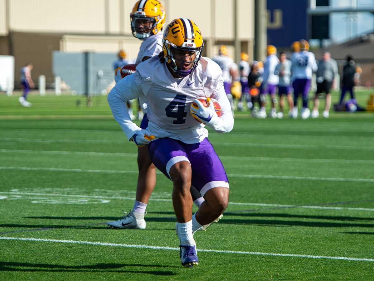 LSU running back John Emery goes through drills during the Tigers 2022 spring camp. 