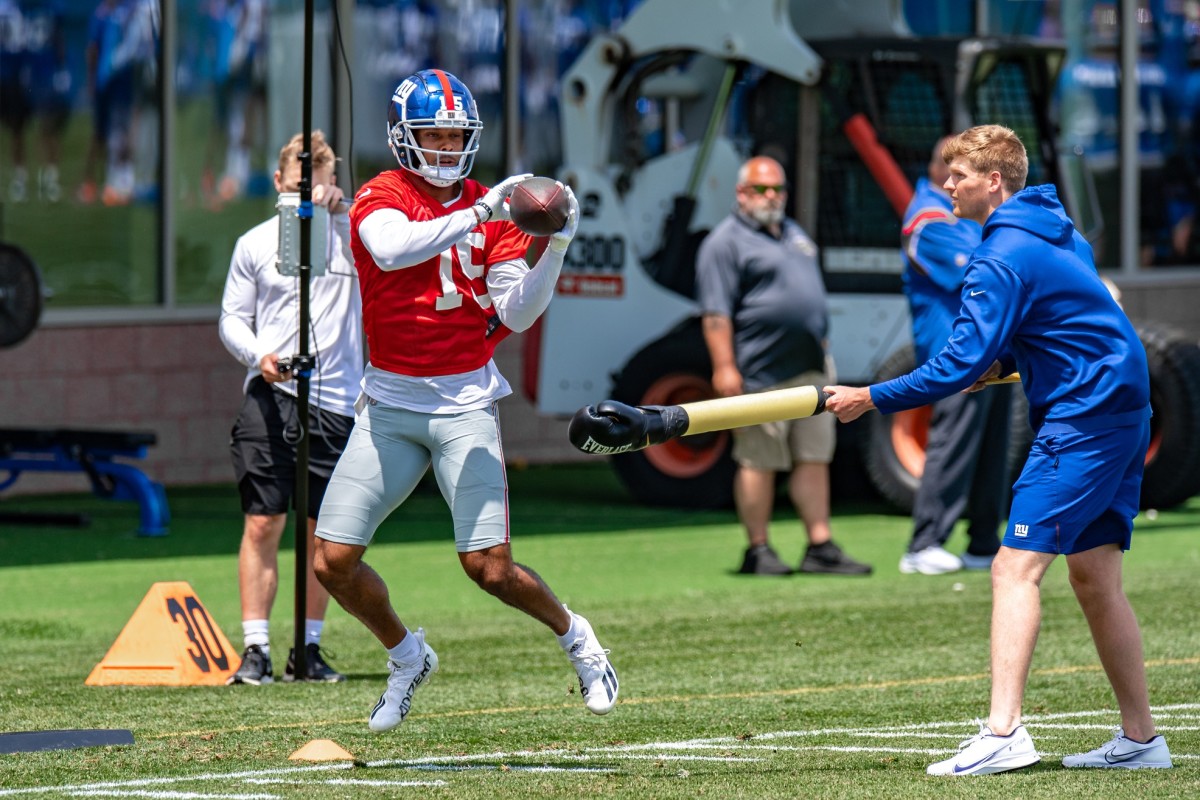 Jun 7, 2022; East Rutherford, New Jersey, USA; New York Giants wide receiver Collin Johnson (15) participates in a drill during minicamp at MetLife Stadium.