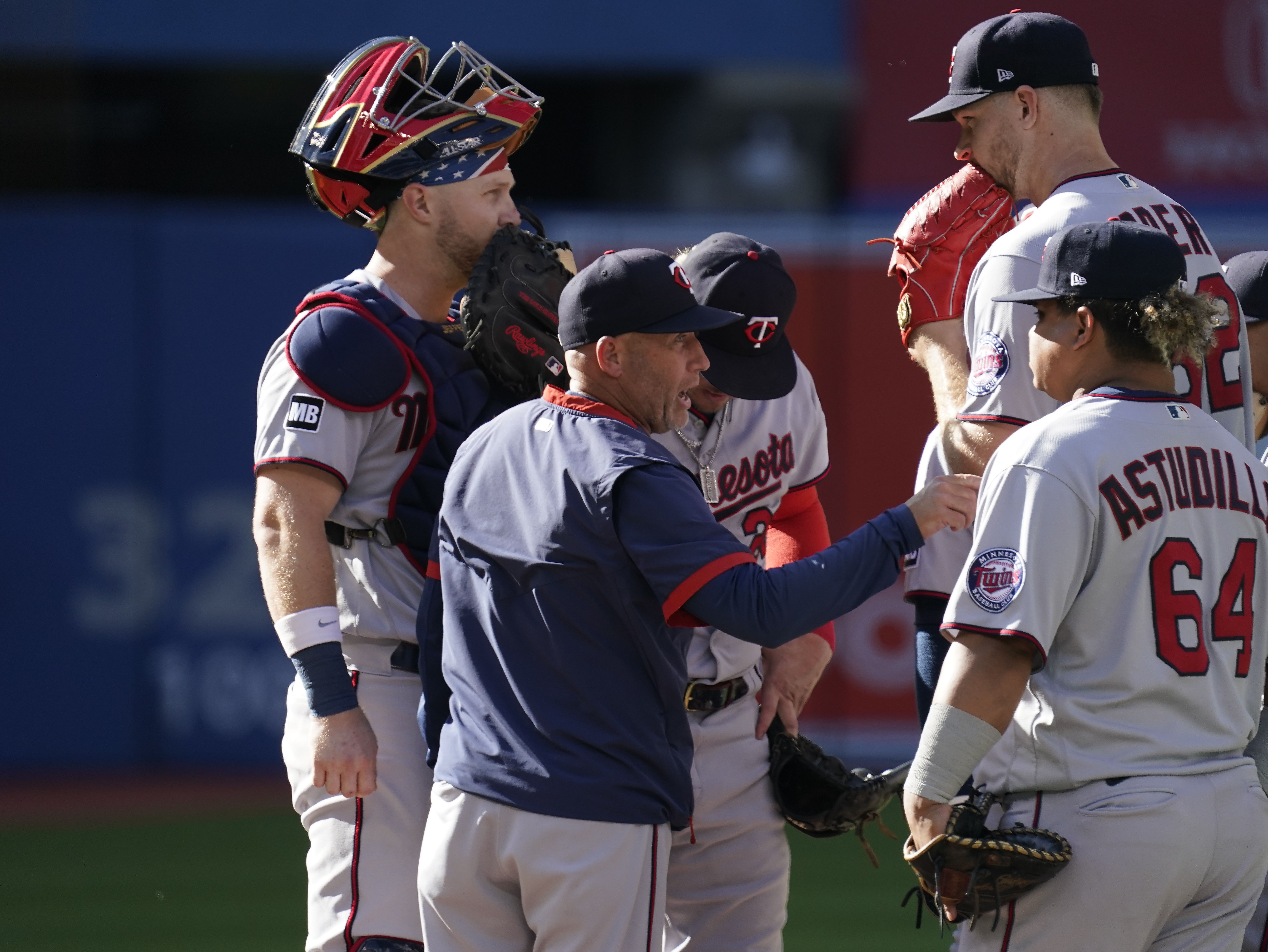 News Contract Details Released for LSU Pitching Coach Wes Johnson Sports Illustrated LSU