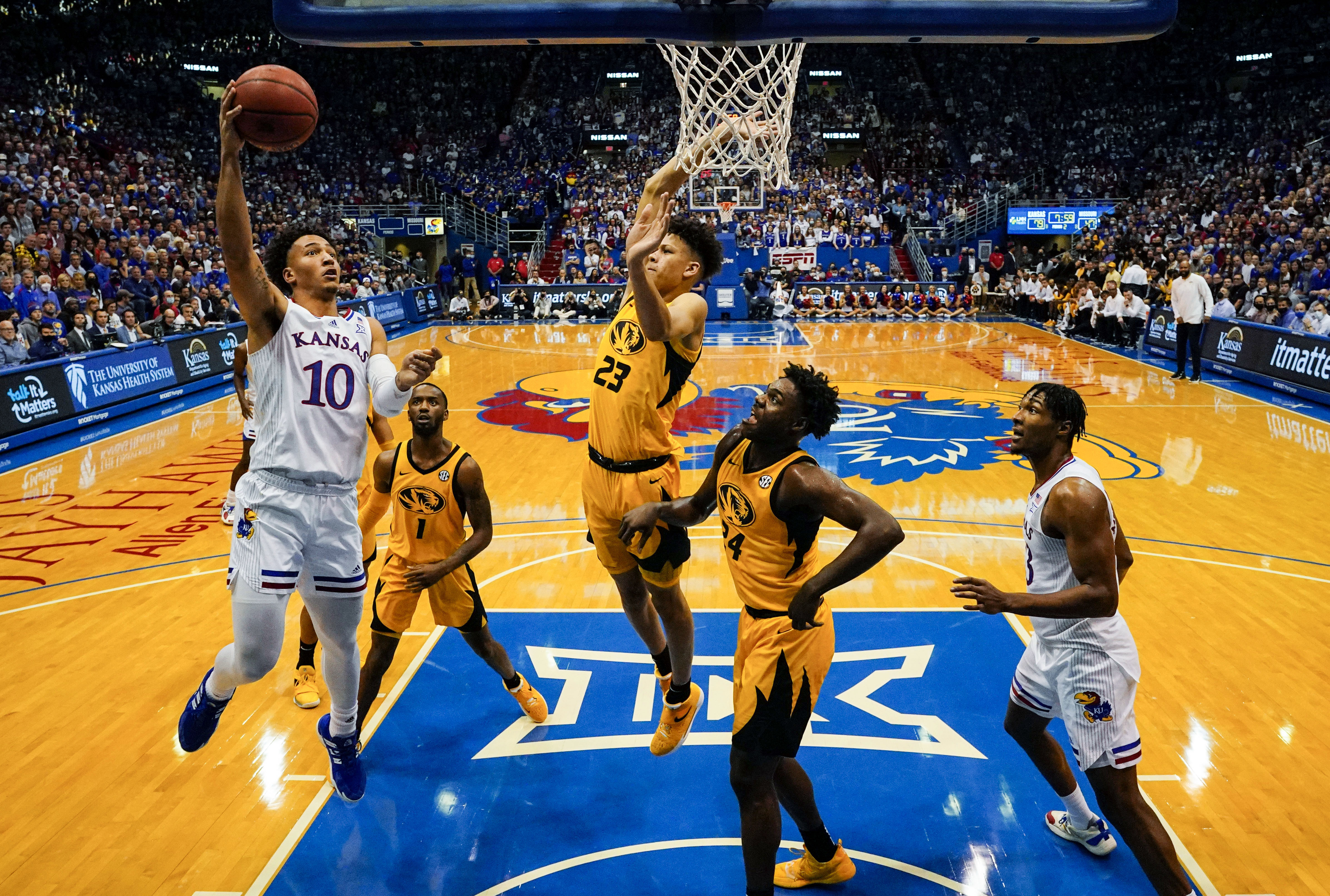 Missouri Tigers vs. No. 6 Kansas Jayhawks Preview, How to Watch