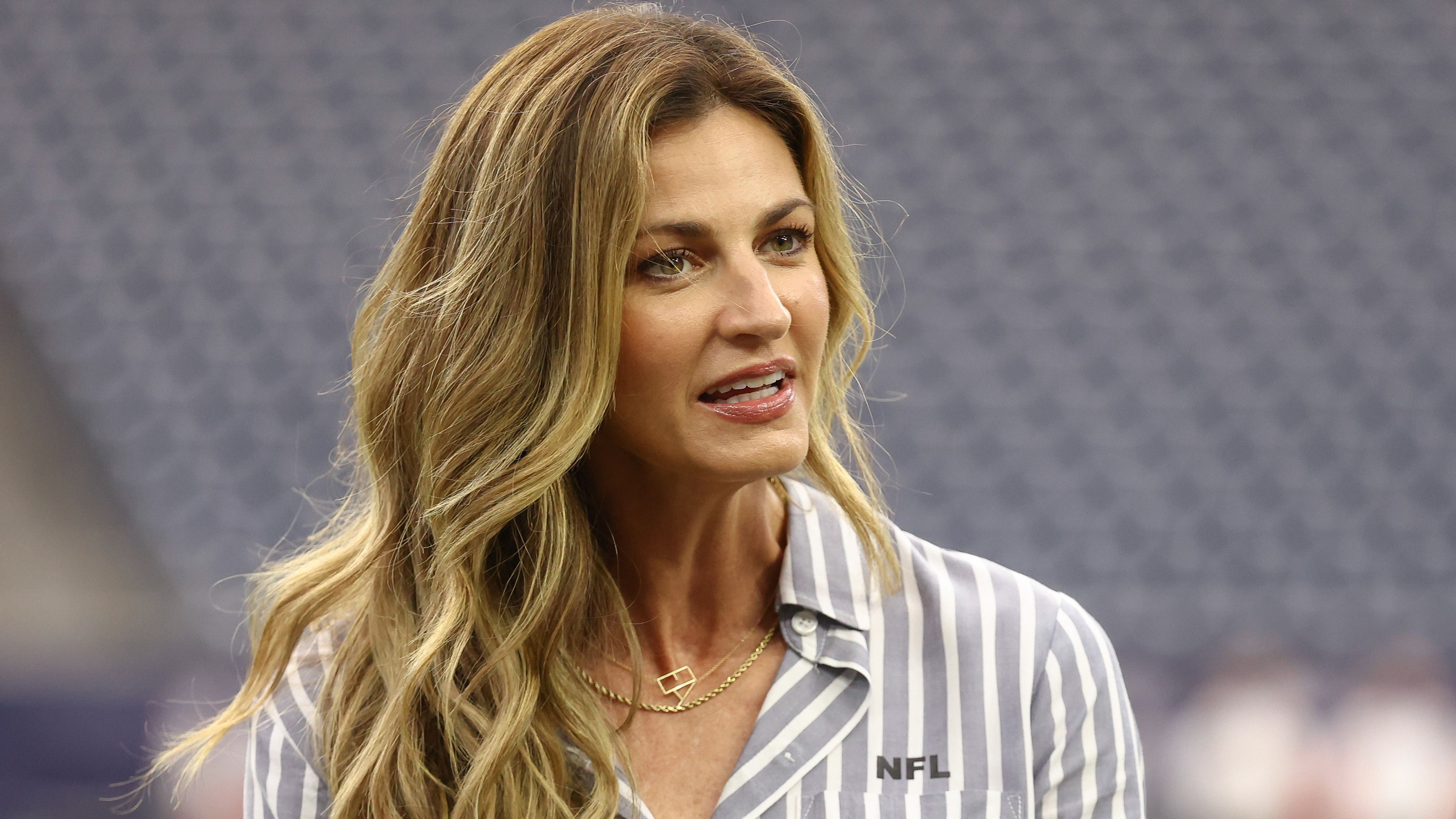 Erin Andrews on Troy Aikman, Joe Buck leaving Fox, Tom Brady joining Fox - Vimarsana News
