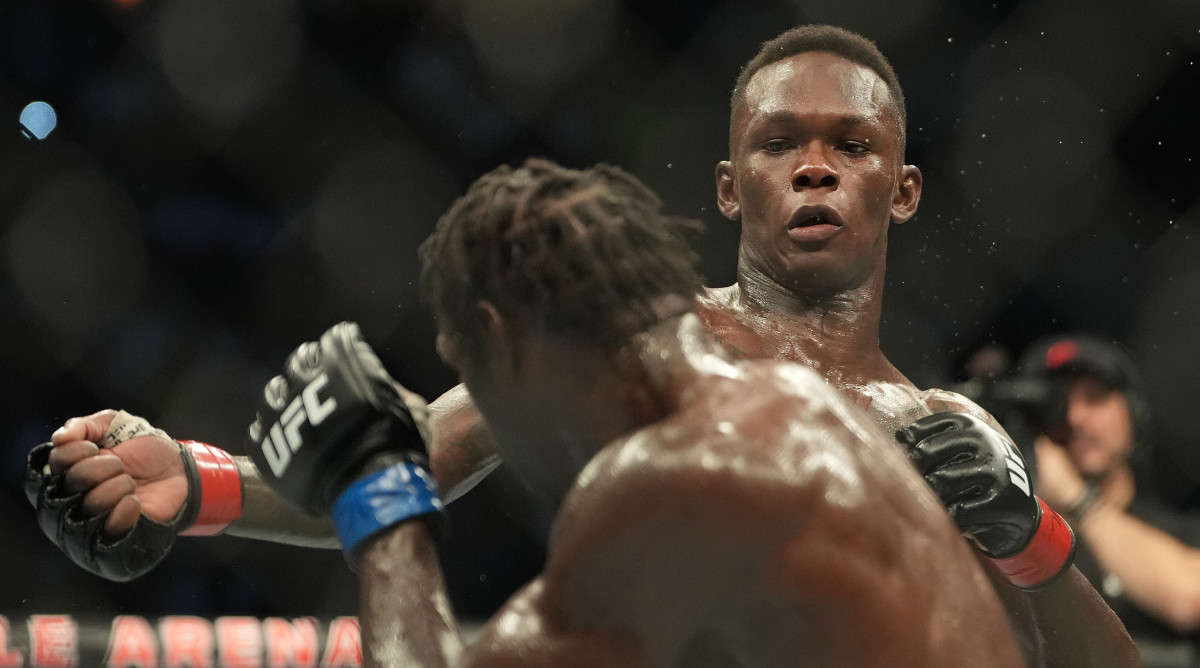 Israel Adesanya fighting at UFC 276