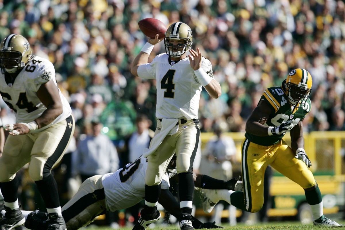 October 9, 2005; Todd Bouman #4 of the New Orleans Saints passes the ball against the Green Bay Packers. Mandatory Credit: Photo By Jeff Hanisch-USA TODAY Sports Copyright (c) 2005 Jeff Hanisch