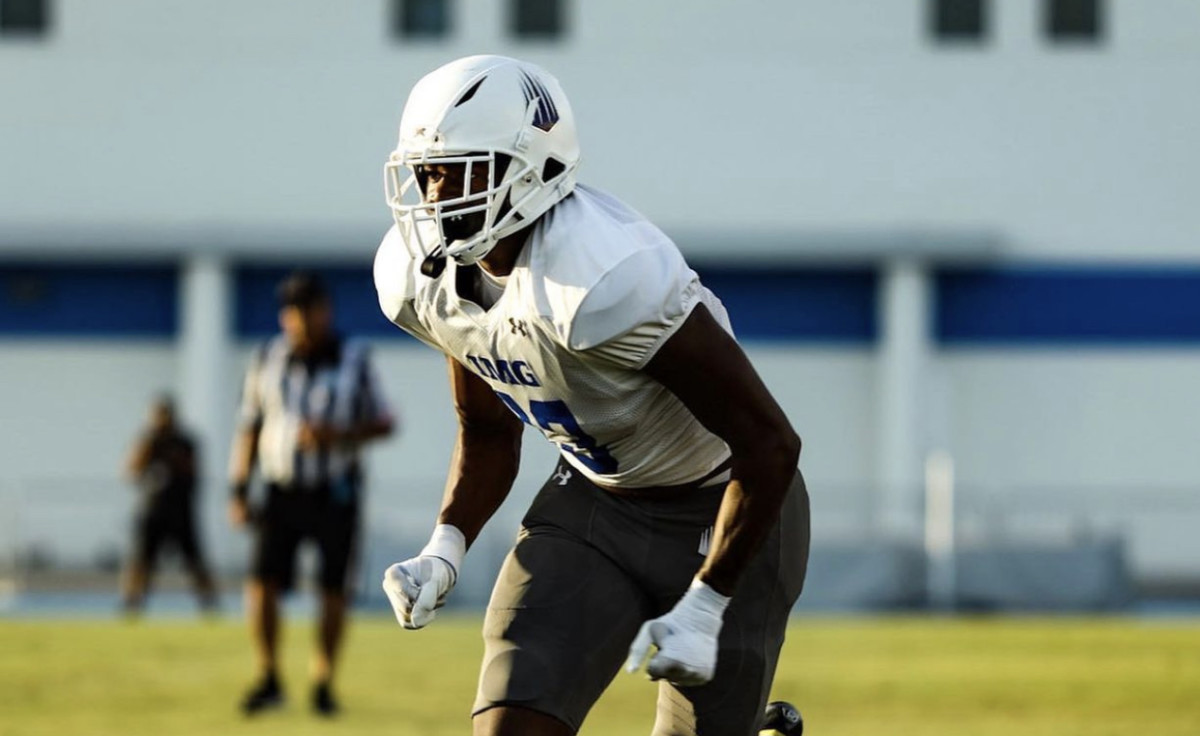 3 & Out: Breaking Down the Commitment of Elite 2024 ATH Jonathan Echols 3 & Out: Breaking Down the Commitment of Elite 2024 ATH Jonathan Echols