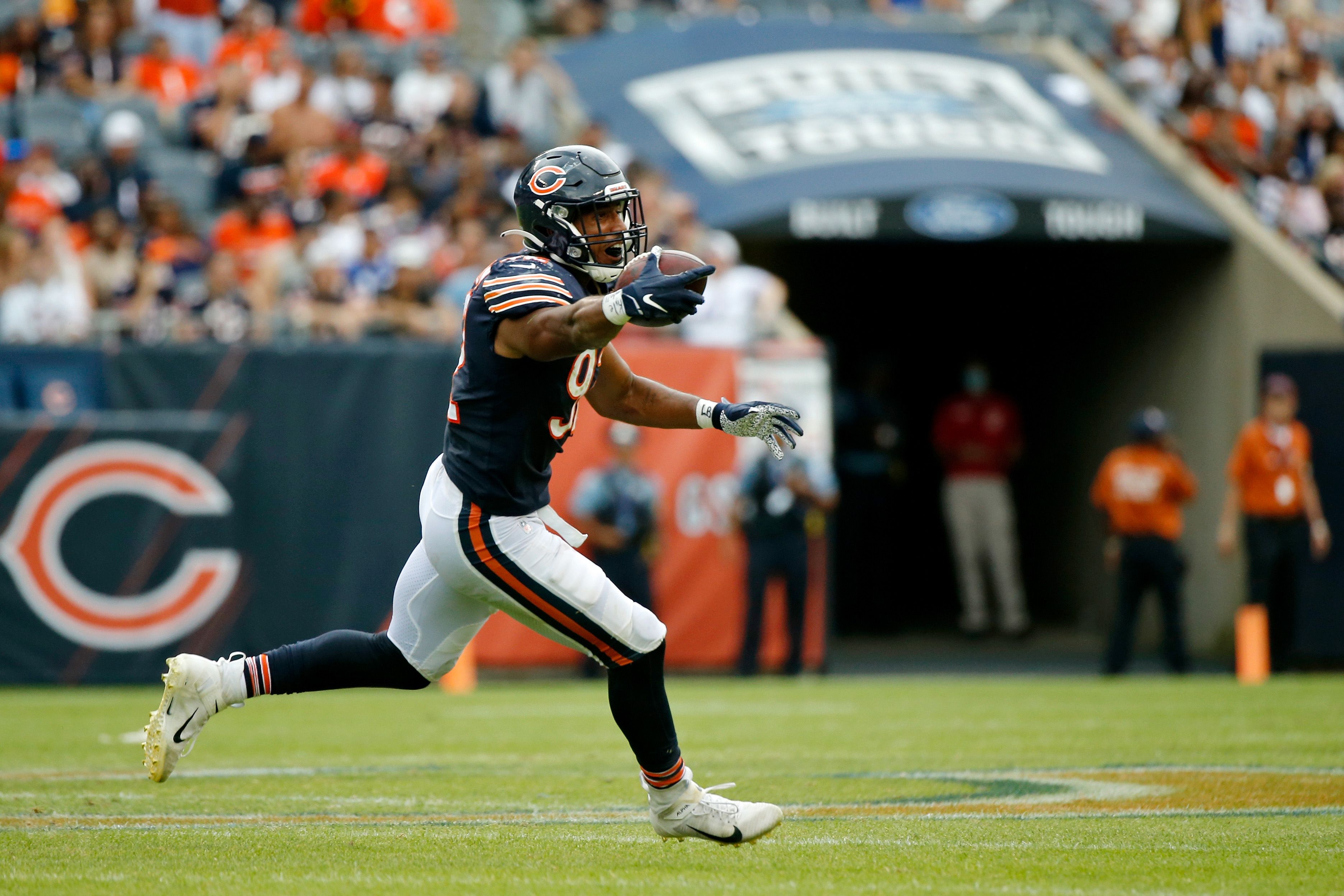 Bear camp countdown reflects uncertainty on defensive front - Sports Illustrated Chicago Bears News, Analysis and More - Vimarsana News