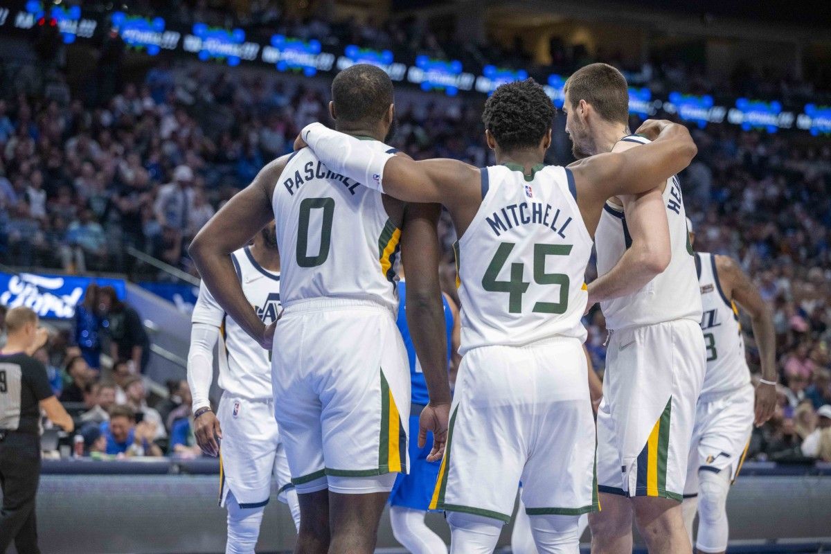 Donovan Mitchell's Viral Tweet On Wednesday - Vimarsana News