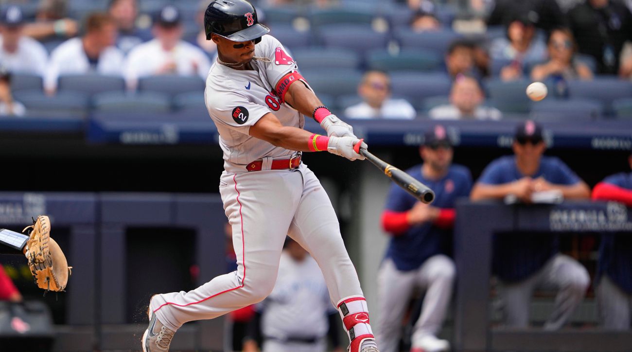 Red Sox's Jeter Downs Hits First Career Homer at Yankee Stadium - Vimarsana News