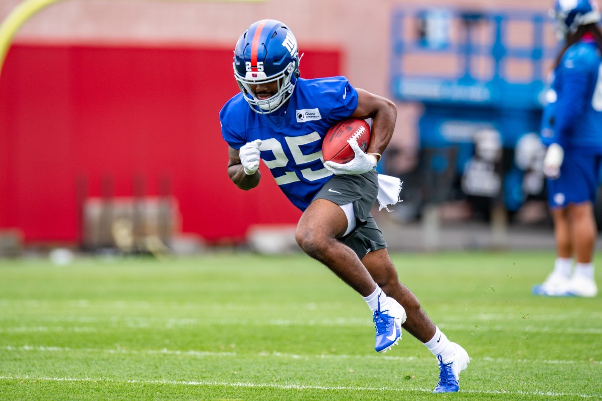 May 13, 2022; East Rutherford, NJ, USA; New York Giants defensive back Rodarius Williams (25) practices a drill during rookie camp at Quest Diagnostics Training Center.