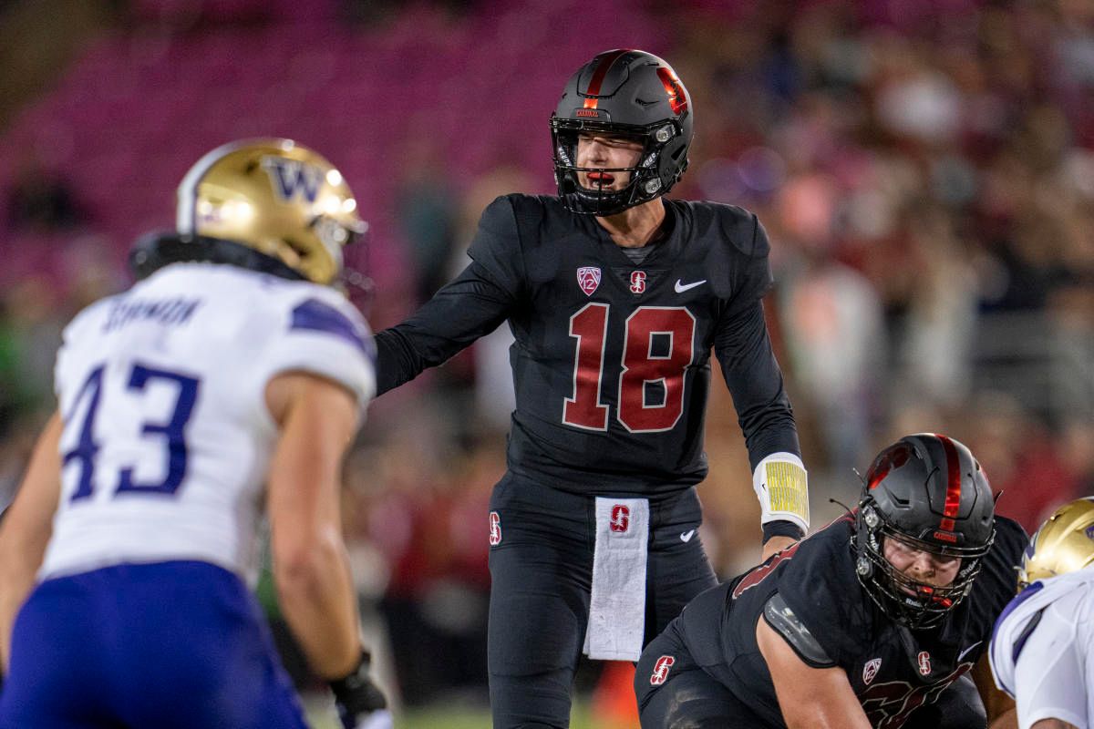 Stanford Cardinal quarterback Tanner McKee (18) calls out the play to teammates during the first quarter against the Washington Huskies at Stanford Stadium