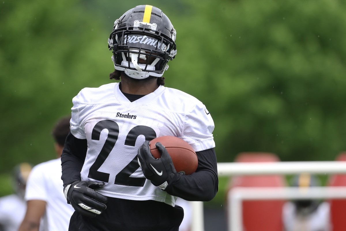 Najee Harris Doesn't Want Pittsburgh Steelers to Limit Touches 