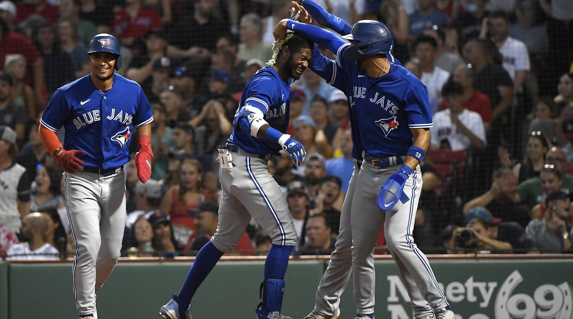 Blue Jays Score Third-Most Runs in Modern Era, Clobber Red Sox 28–5 - Vimarsana News