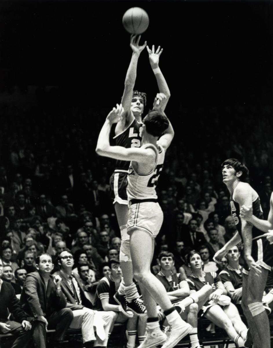 Pete Maravich shoots a jumper against Kentucky in Rupp Arena in 1968. 